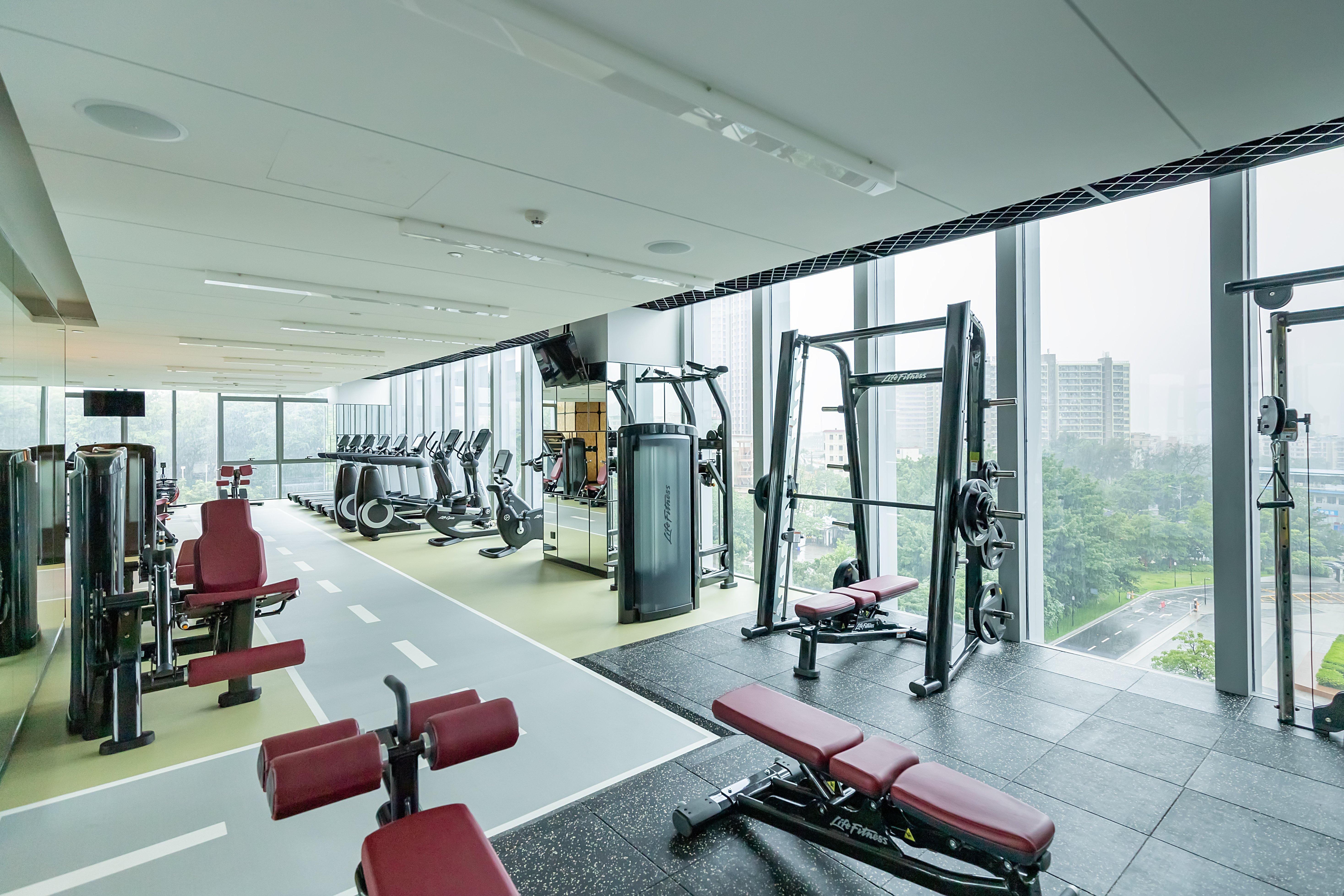 Holiday Inn Guangzhou South Lake Hotel - Ideal For Business & Leisure Екстер'єр фото