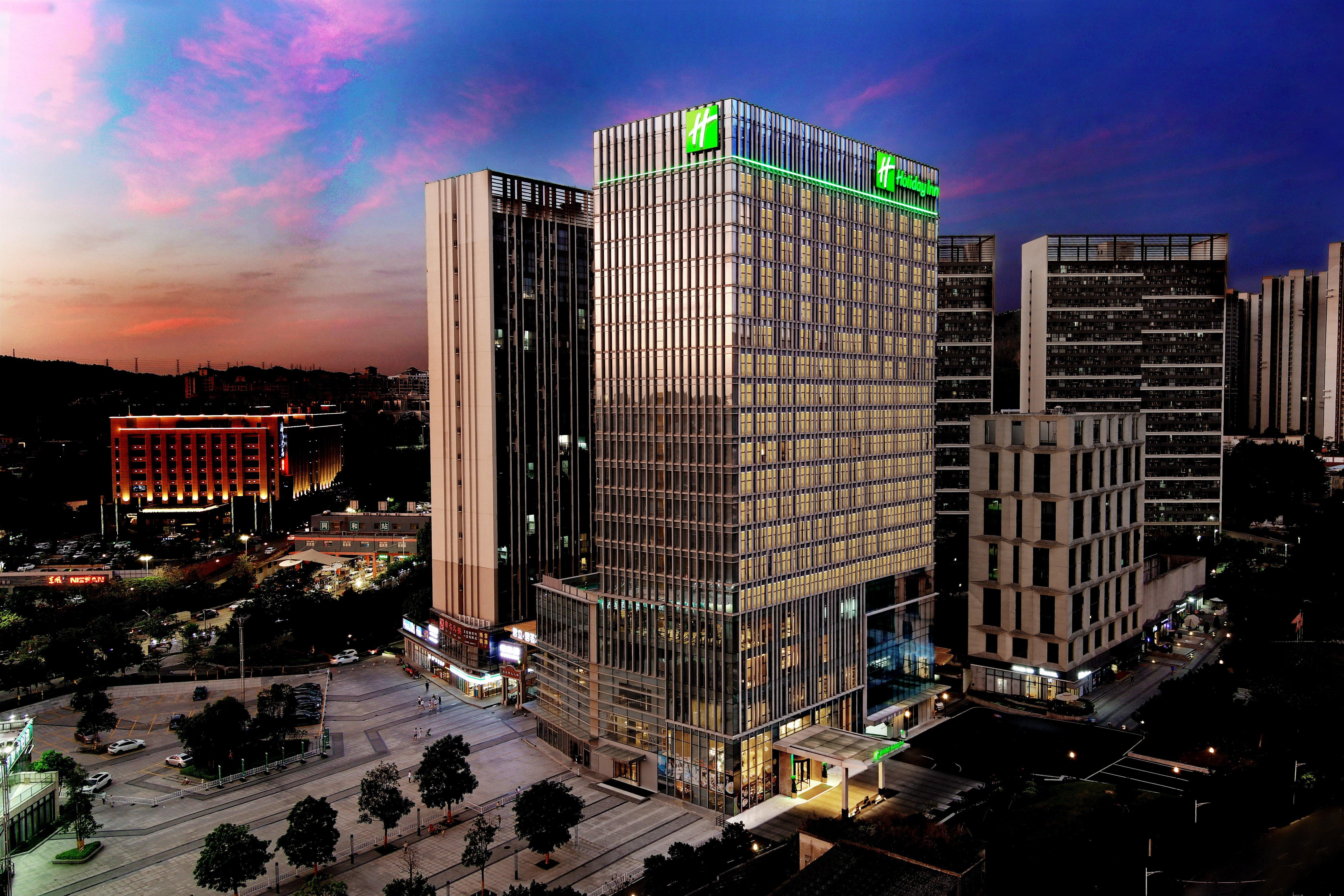 Holiday Inn Guangzhou South Lake Hotel - Ideal For Business & Leisure Екстер'єр фото